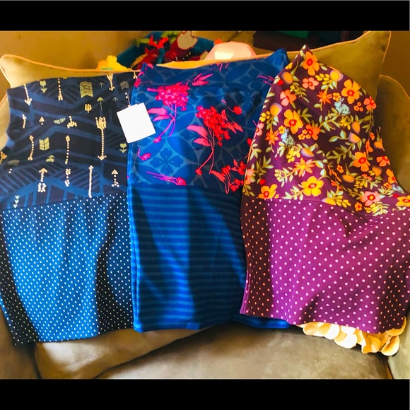 3 pc LuLaroe Cassie Skirts Size Small